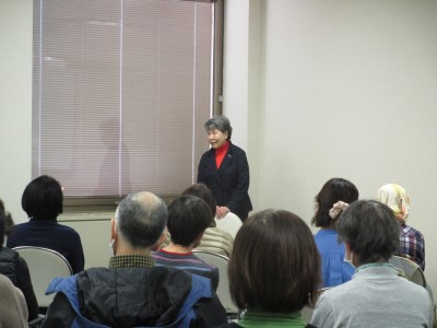 「ブドーリネク」を語っている様子